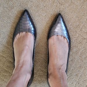 Donald J Pliner kitten heels